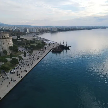 Urban Suites- Helexpo Thessaloniki Buitenkant foto